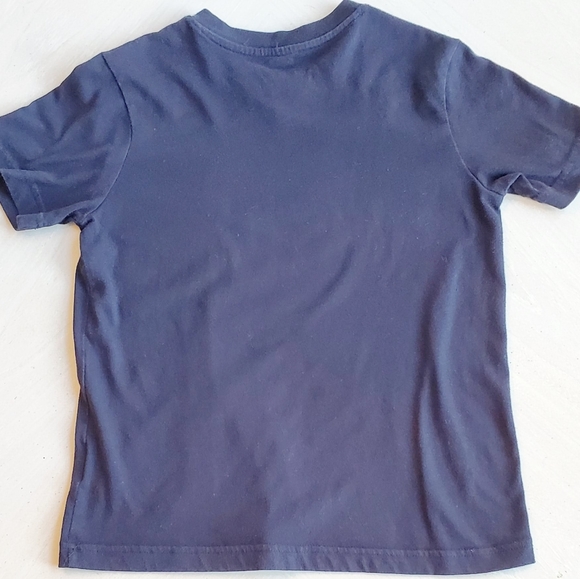 Old Navy Basic Tee - Picture 2 of 7
